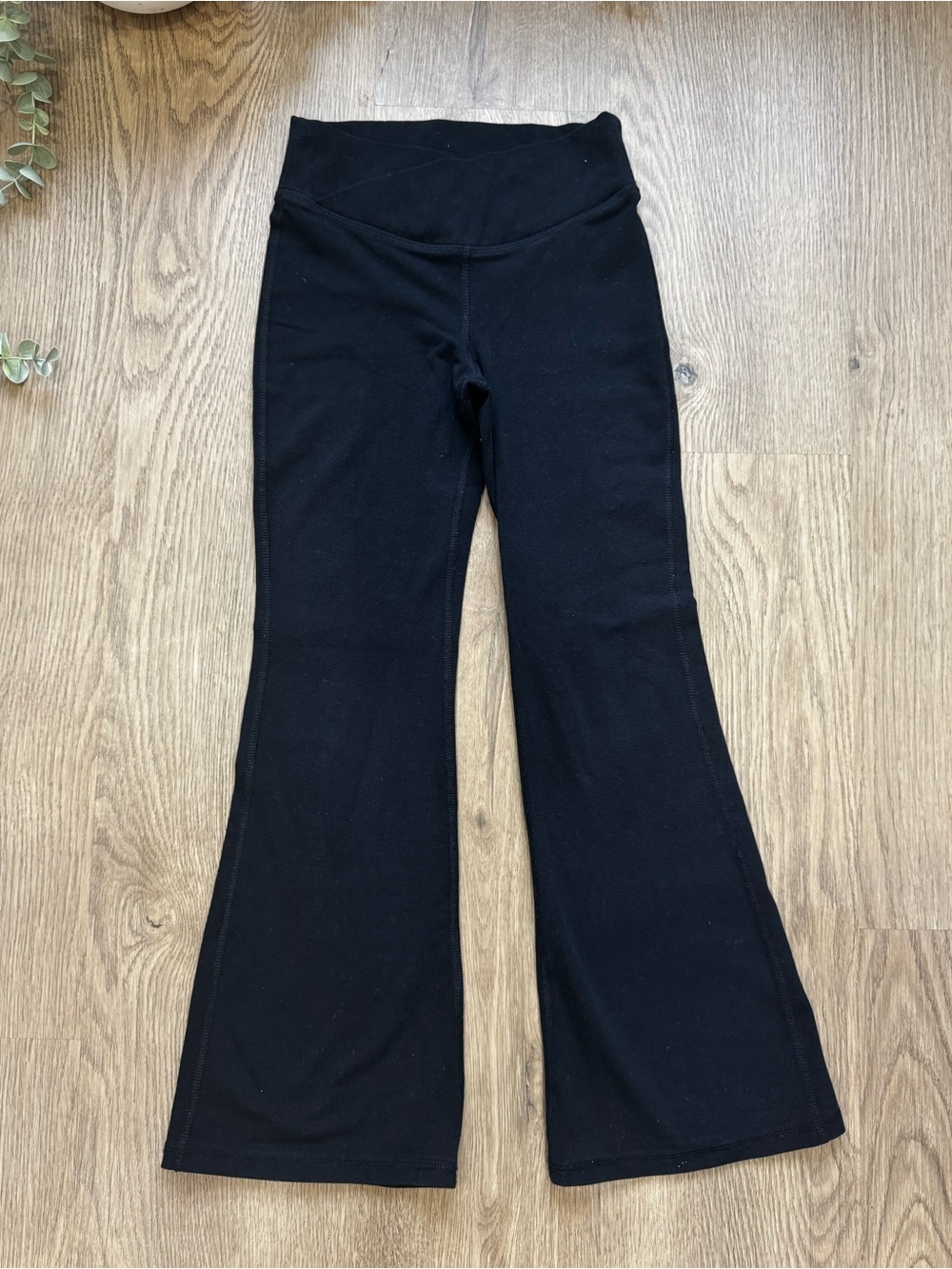 Old Navy PowerChill High Rise Flare Yoga Pants Black M 8